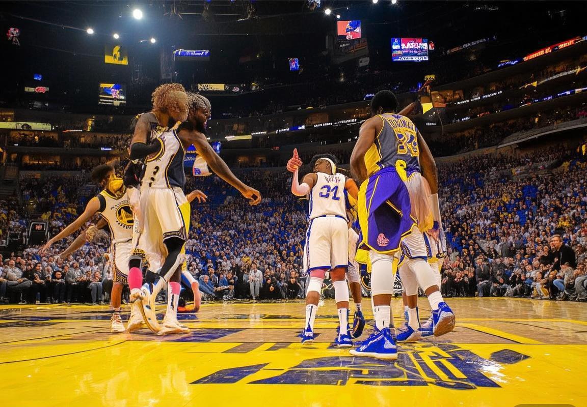 2019年NBA勇士VS湖人巅峰对决回顾(图1)